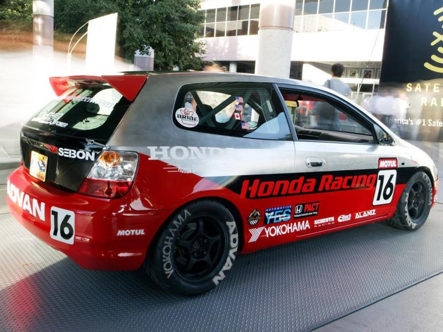  Honda Civic Si by RealTime Racing 2005 года  (фото 2 из 2)